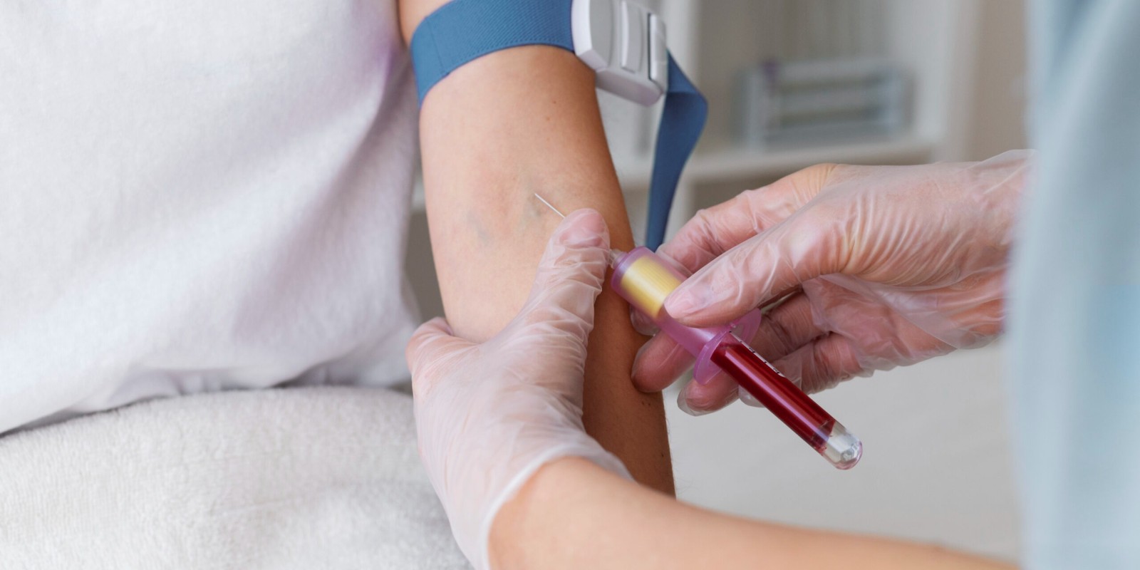 5 Common Mistakes to Avoid Before Getting a Blood Test at Home in Dubai