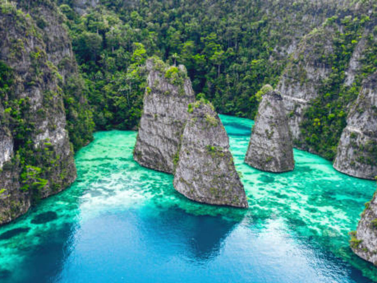 Misool Raja Ampat Travel Guide: Best Things to See & Do