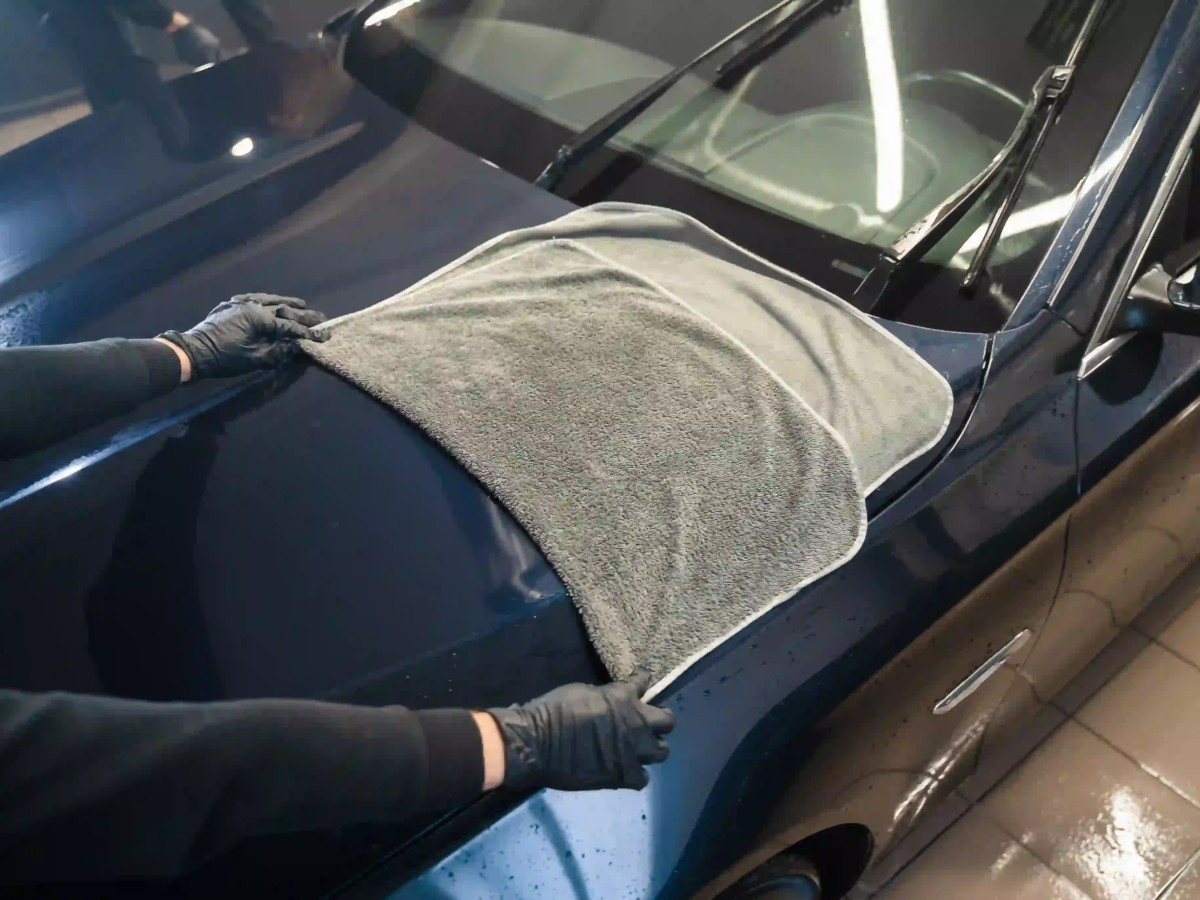 What You Get in Abu Dhabi Car Wash Packages: A Simple Breakdown