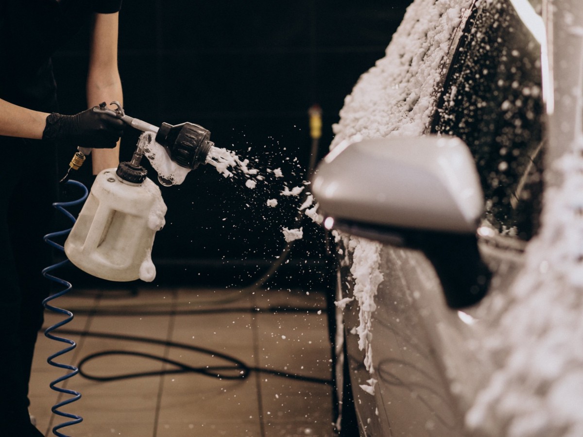 7 Reasons Dubai Residents Prefer Home Car Wash Services