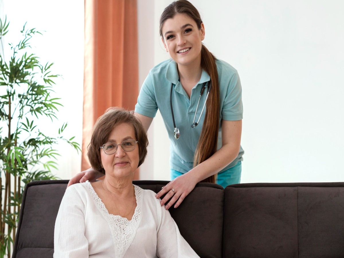Why Getting a Nurse at Home in Dubai Is a Smart Choice for Family Care
